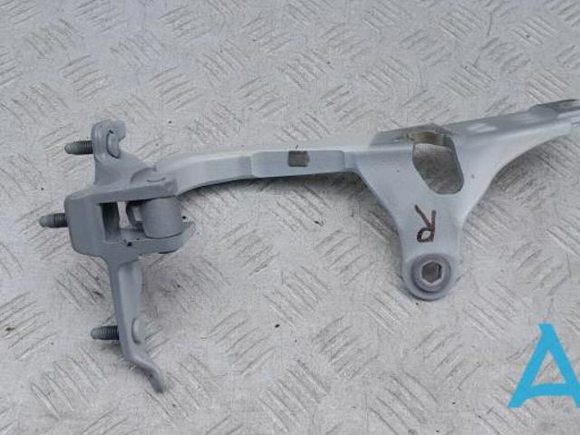Петля багажника 41627357422 BMW