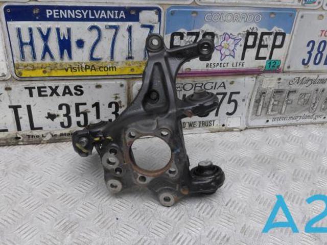 Цапфа права 4230406270 TOYOTA