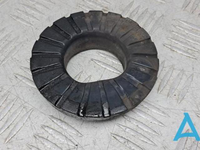 Проставка (гумове кільце) пружини задньої, нижня 42402506 GM