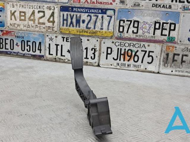 Підаль газу 42757539 GM