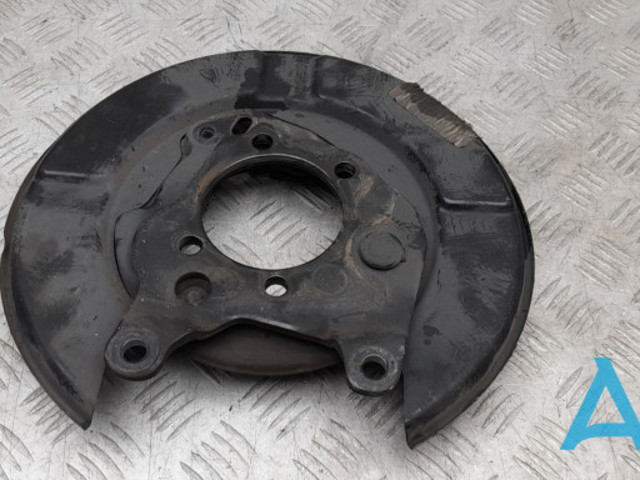 Захист гальмівного диска заднього, правого 440004CU1A NISSAN