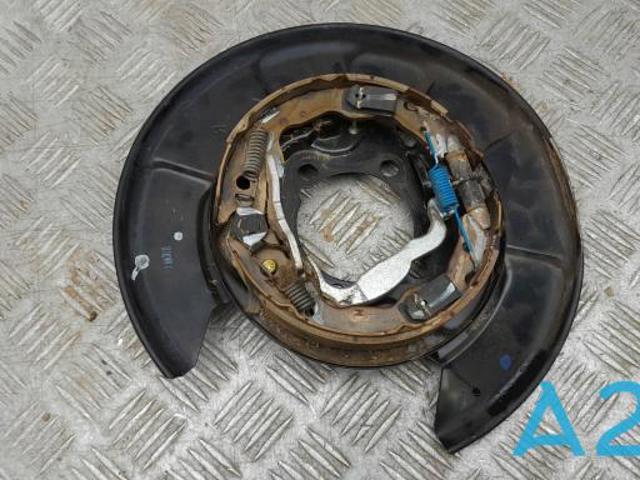 Диск опорний, заднього гальм. барабана, правий 4650306110 TOYOTA