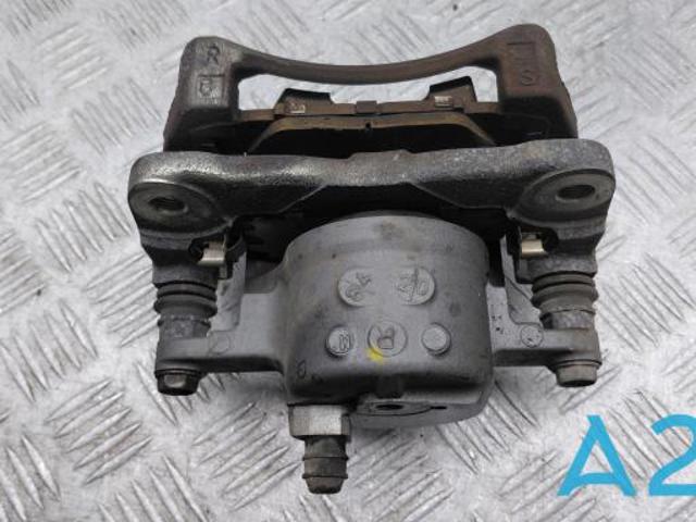 Супорт гальмівний, передній, правий 4773047060 TOYOTA