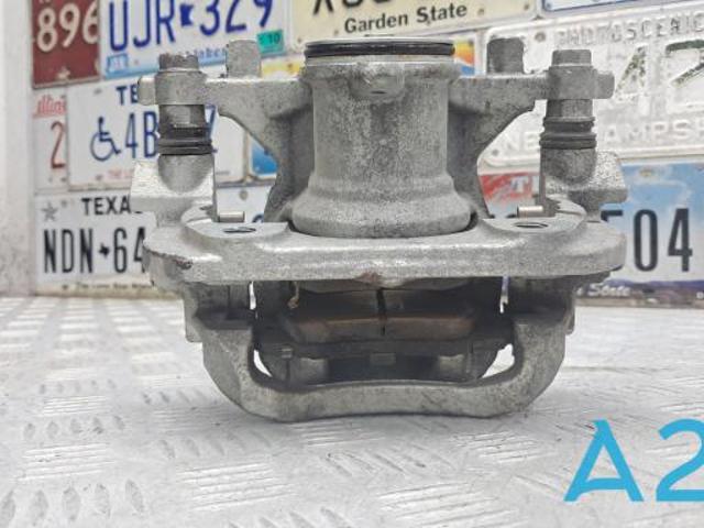 Супорт гальмівний задній правий 4783006170 TOYOTA