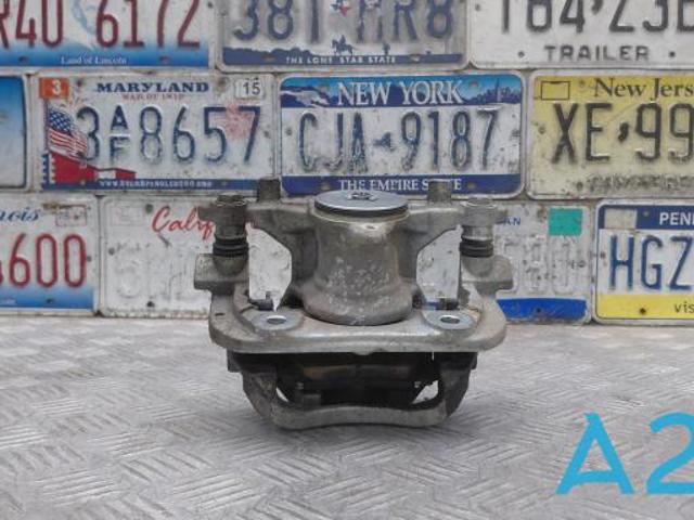 Задній гальмівний супорт лівий 4785042080 TOYOTA