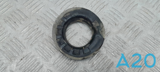 Проставка (гумове кільце) пружини задньої, верхня 4825775010 TOYOTA
