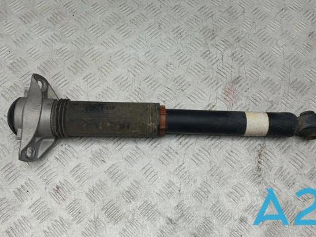 Амортизатори задні 4853080A53 TOYOTA