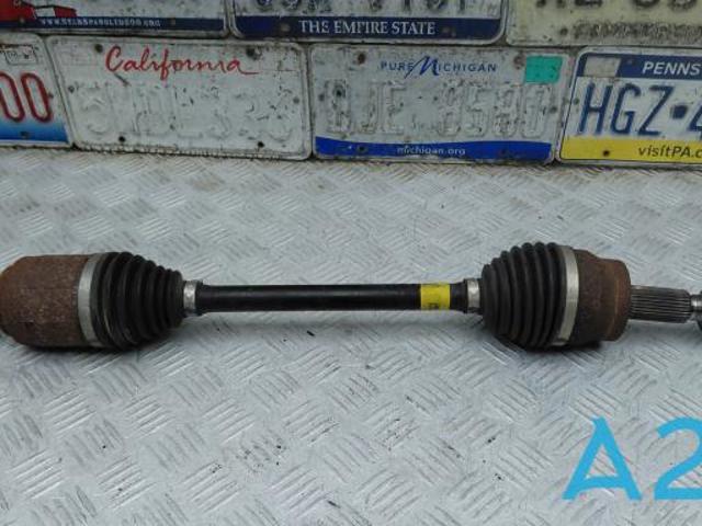 Привід лівий 49500L0300 HYUNDAI