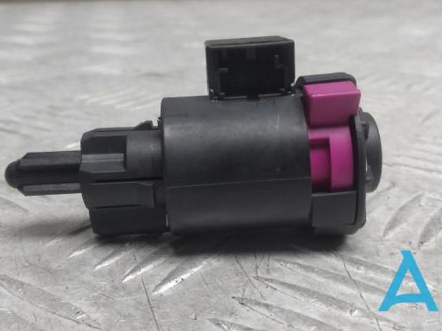 Датчик включення стопсигналу 4F0945459B PORSCHE