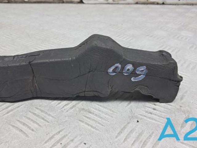 Ущільнювач арки крила 4G0823721 VAG