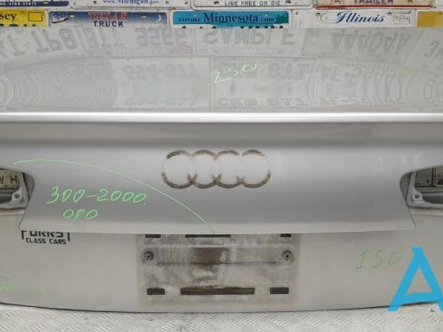 Кришка багажника кузова 4G5827023C VAG