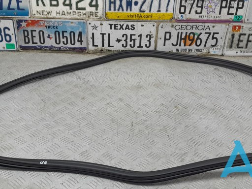 Ущільнювач двері задньої (на кузові) 4G5833721A VAG