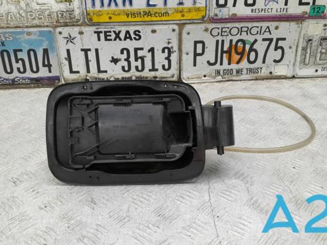 Заливна горловина бензобака 4G8809906H VAG