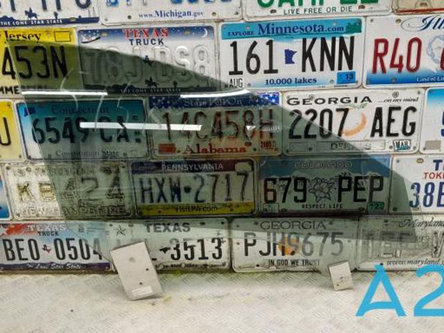 Скло пасажирських дверей 4G8845022D VAG