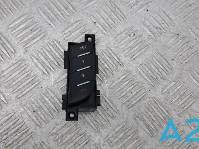 Блок кнопок механізму регулювання сидінь, лівий 4G89597695PR VAG