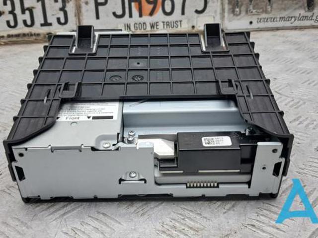 Блок керування мультимедійний 4K0035084C VAG