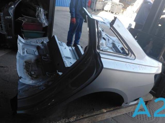 Крило заднє 4K5809837 VAG