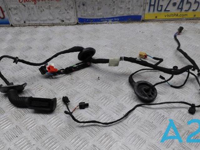 Джгут проводів задніх дверей 4K5971687BQ VAG