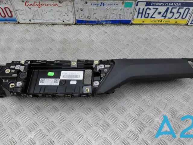 Облицювання приладів управління "торпедо" 4KL85773624A VAG