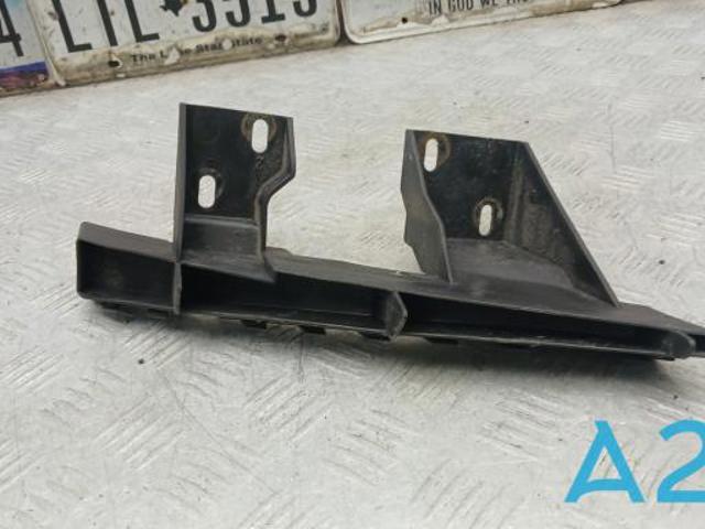Лівий кронштейн переднього бампера 4L0807333A VAG