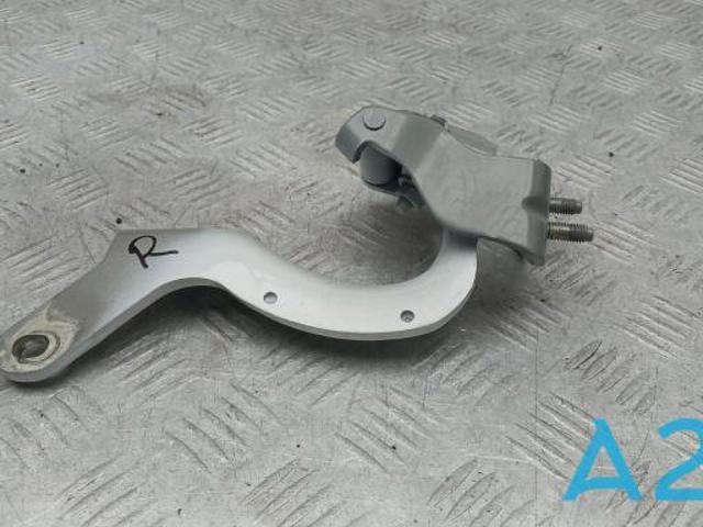 Петля третіх/п'ятих дверей 4L0827300C VAG