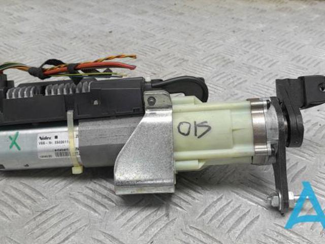 Насос автоматичного закривання задньої 5-ї двері 4L0827851E VAG