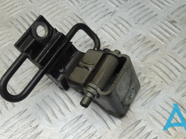 Завіса дверей задніх правих 4L0833412A VAG