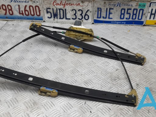 Склопідйомник передньої лівої двері 4L0837461B VAG