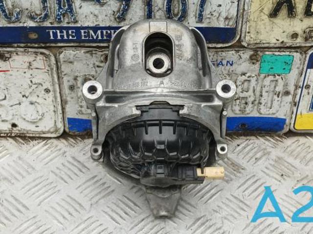Права опора двигуна 4M0199372FE VAG
