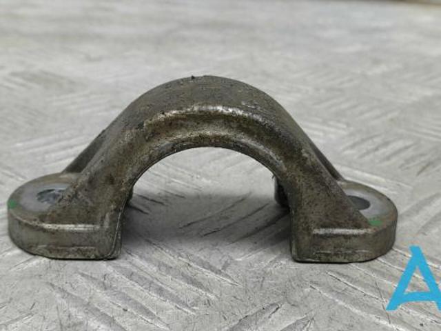 Хомут кріплення втулки стабілізатора, переднього 4M0411336D VAG