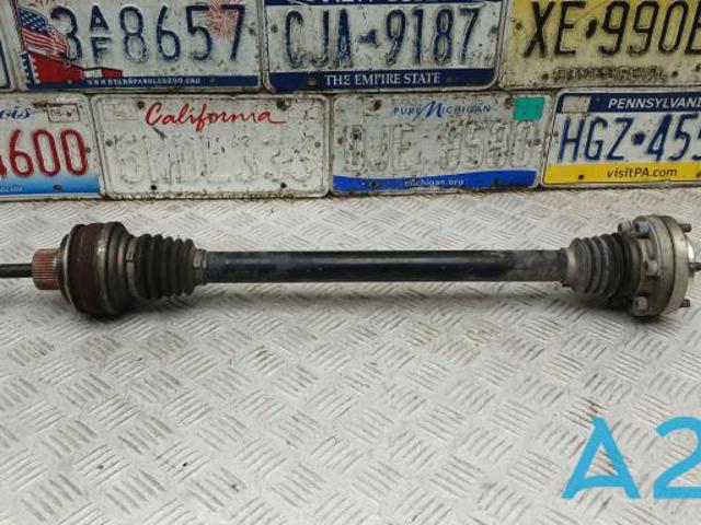 Напіввісь задня 4M0501203D VAG