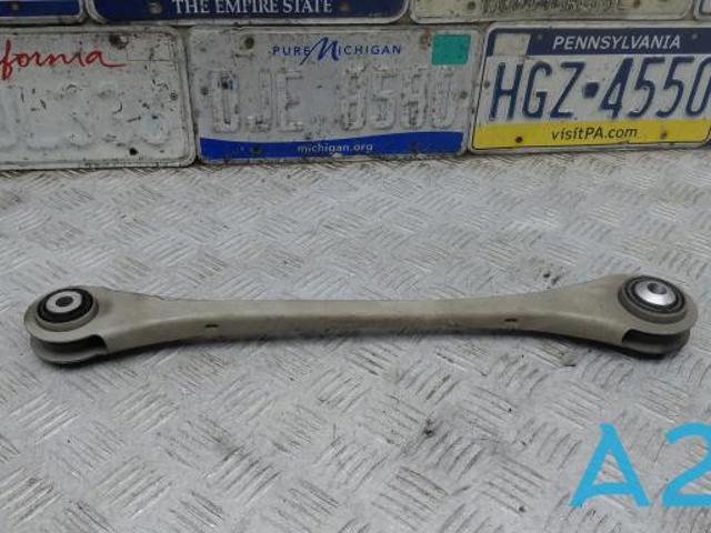 Важіль задньої підвіски поперечний, правий 4M0501530Q VAG