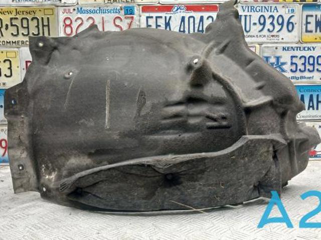 Підкрилок переднього крила, правий задній 4M0821192H VAG
