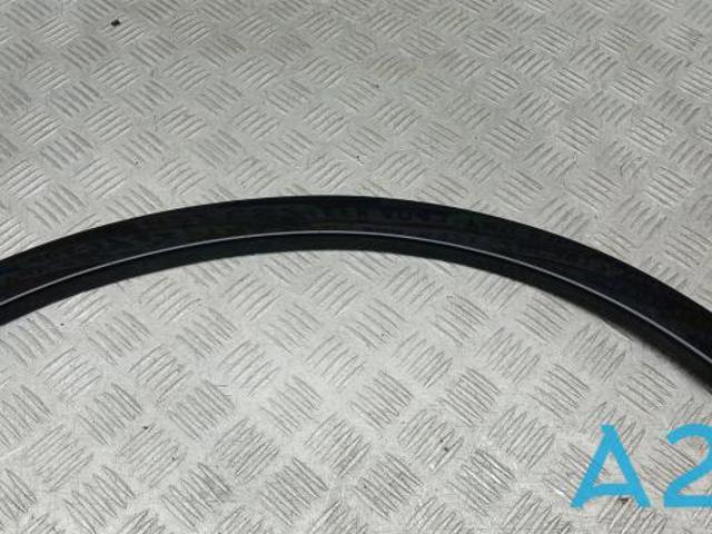 Розширювач заднього крила, лівий 4M0853817AGRU VAG