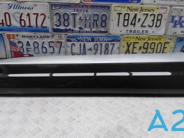 Молдинг передніх лівих дверей, нижній 4M0853959GGRU VAG