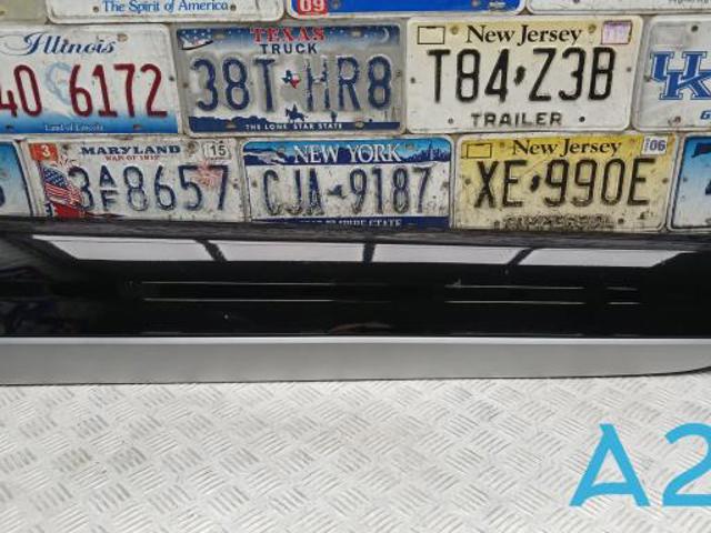 Молдинг передніх лівих дверей, нижній 4M0853959GGRU VAG