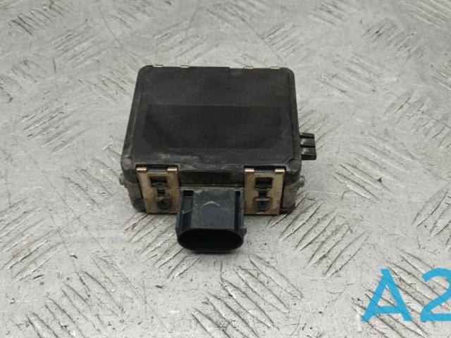 Датчик контролю мертвої зони, задній 4M0907566G VAG