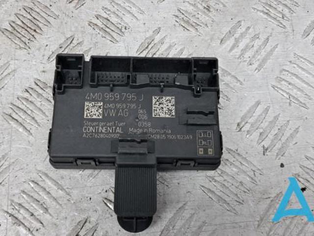 Блок комфорту задніх дверей 4M0959795J VAG