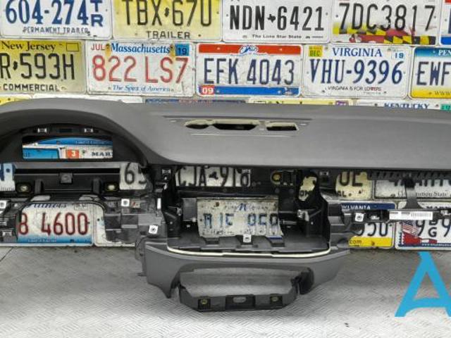 Передня панель 4M1857001H24A VAG