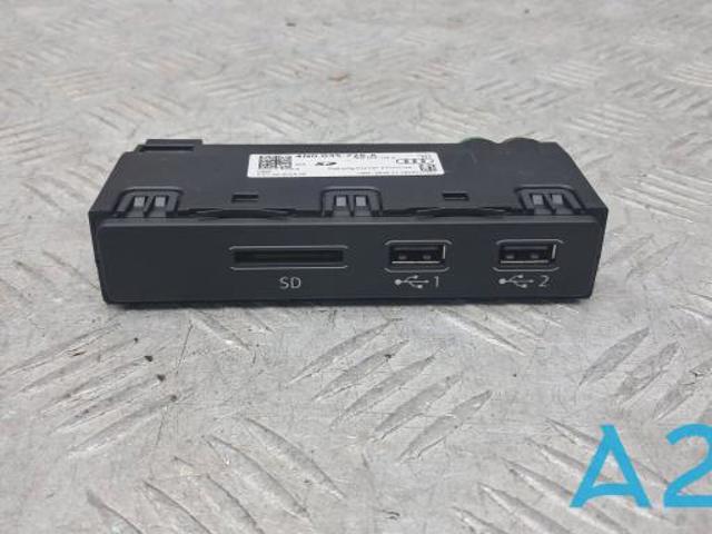 USB-розгалужувач 4N0035726A VAG