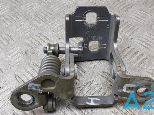 Петля задніх правих дверей 5067938AH CHRYSLER