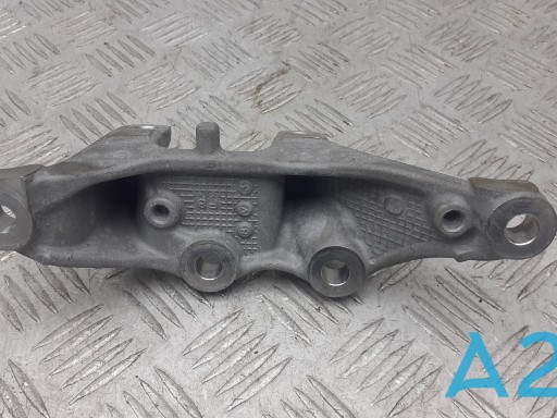 Кронштейн подушки (опори) двигуна, задньої 50690TVAA01 HONDA