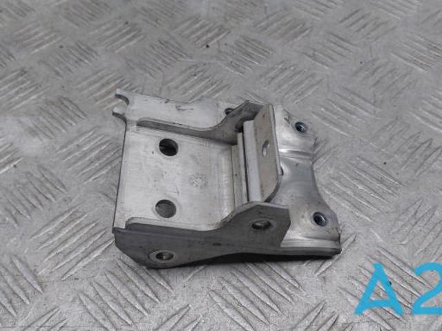 Кронштейн бампера переднього, правий 51117186514 BMW