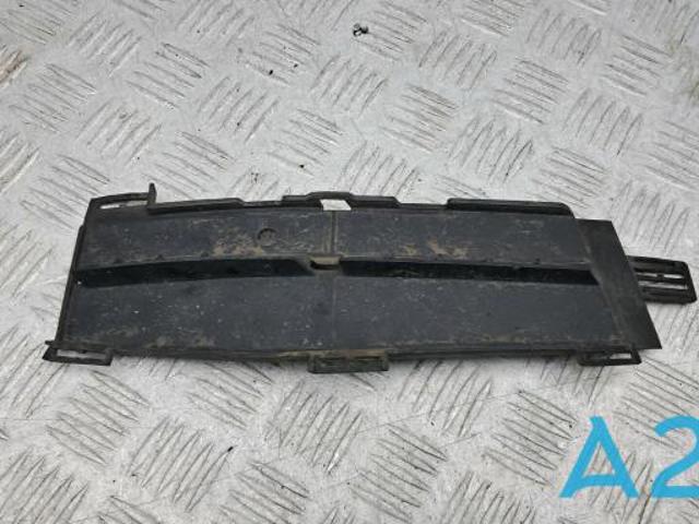 Решітка переднього бампера, внутрішня ліва 51117385263 BMW