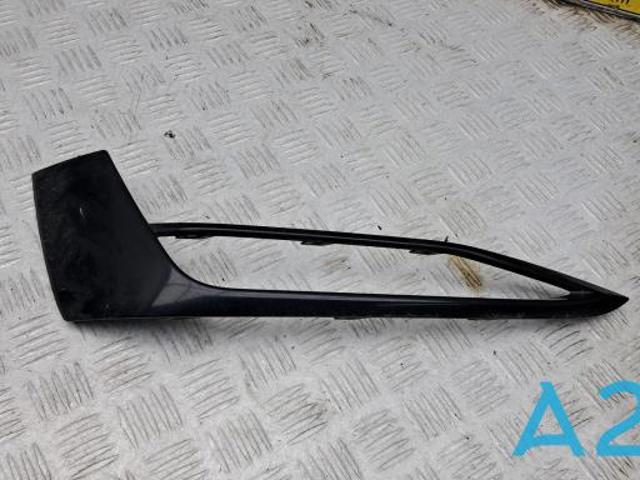 Ободок/окантовка фари протитуманной, лівий 51117385281 BMW