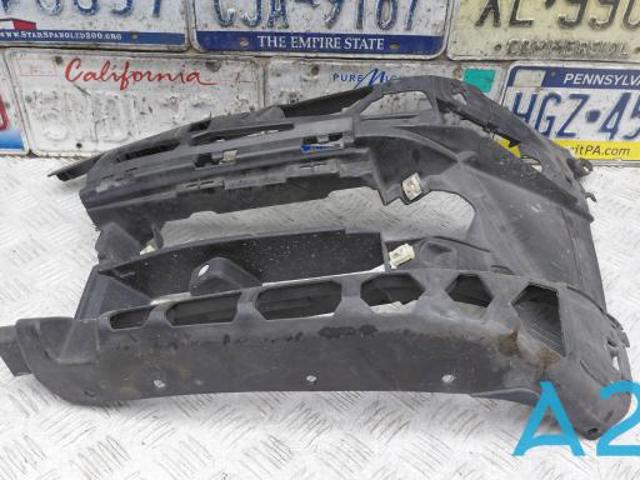 Кронштейн кріплення протитуманною фари, лівою 51117385345 BMW