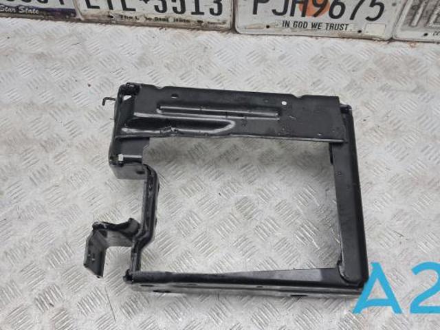 Буфер бампера переднього 51117422225 BMW