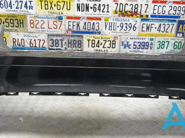 Бампер задній 51127210649 BMW