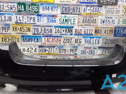 Бампер задній 51127238518 BMW