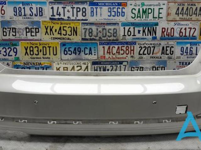 Буфер (бампер) задній 51127371882 BMW